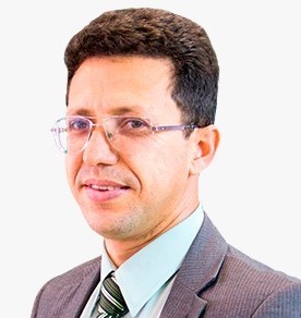 Dr. Adilton Carneiro